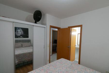 Apartamento à venda com 98m², 4 quartos e 2 vagas Apartamento à venda com 98m², 4 quartos e 2 vagasQuarto 4 Suite