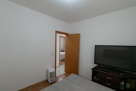Apartamento à venda com 98m², 4 quartos e 2 vagas Apartamento à venda com 98m², 4 quartos e 2 vagasQuarto 2