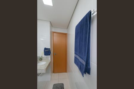 Apartamento à venda com 98m², 4 quartos e 2 vagas Apartamento à venda com 98m², 4 quartos e 2 vagasBanheiro Social
