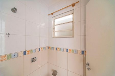 Casa à venda com 170m², 3 quartos e 3 vagas Casa à venda com 170m², 3 quartos e 3 vagasLavabo