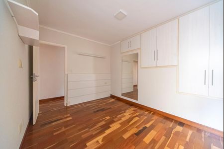 Casa à venda com 170m², 3 quartos e 3 vagas Casa à venda com 170m², 3 quartos e 3 vagasQuarto 1