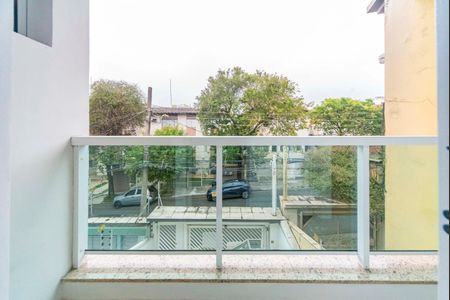 Casa à venda com 170m², 3 quartos e 3 vagas Casa à venda com 170m², 3 quartos e 3 vagasVaranda do Quarto 3