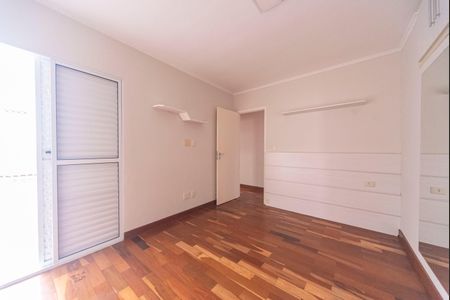 Casa à venda com 170m², 3 quartos e 3 vagas Casa à venda com 170m², 3 quartos e 3 vagasQuarto 1