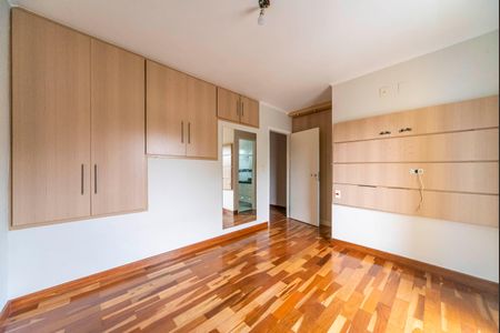 Casa à venda com 170m², 3 quartos e 3 vagas Casa à venda com 170m², 3 quartos e 3 vagasQuarto 3