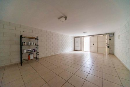 Casa à venda com 170m², 3 quartos e 3 vagas Casa à venda com 170m², 3 quartos e 3 vagasGaragem