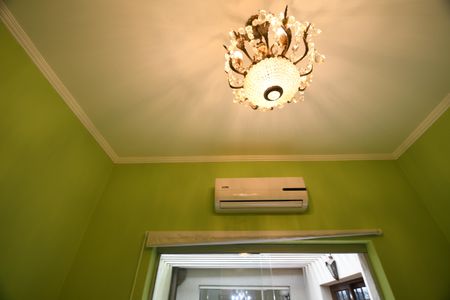 Casa à venda com 282m², 4 quartos e 2 vagasQuarto 1