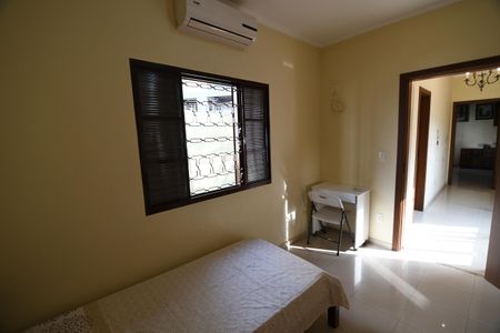 Casa à venda com 282m², 4 quartos e 2 vagasQuarto 2