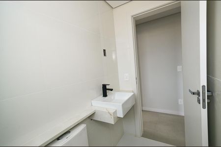 Apartamento à venda com 142m², 3 quartos e sem vaga Apartamento à venda com 142m², 3 quartos e sem vagaBanheiro social