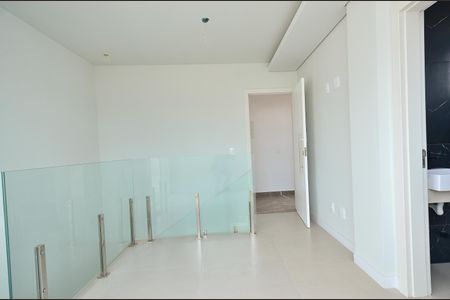 Apartamento à venda com 142m², 3 quartos e sem vaga Apartamento à venda com 142m², 3 quartos e sem vagaSala