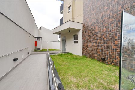 Apartamento à venda com 142m², 3 quartos e sem vaga Apartamento à venda com 142m², 3 quartos e sem vagaEntrada