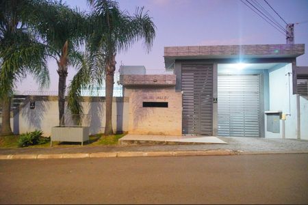 Casa de condomínio à venda com 100m², 3 quartos e 2 vagasFachada