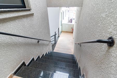 Apartamento para alugar com 40m², 1 quarto e sem vagaEscada