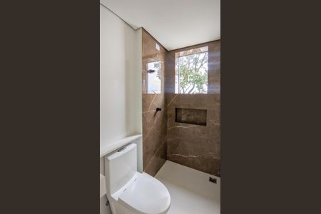 Apartamento à venda com 123m², 3 quartos e sem vaga Apartamento à venda com 123m², 3 quartos e sem vagaBanheiro da Suíte