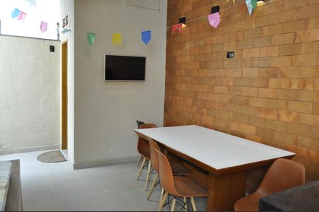 Casa de condomínio à venda com 120m², 3 quartos e 2 vagasÁrea Gourmet