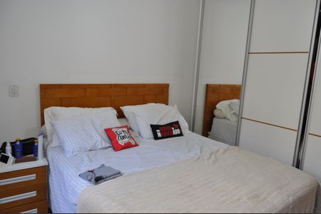 Casa de condomínio à venda com 120m², 3 quartos e 2 vagasSuíte