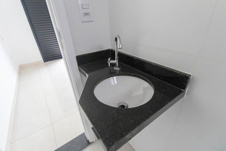 Apartamento à venda com 50m², 2 quartos e 2 vagasBanheiro da Suíte