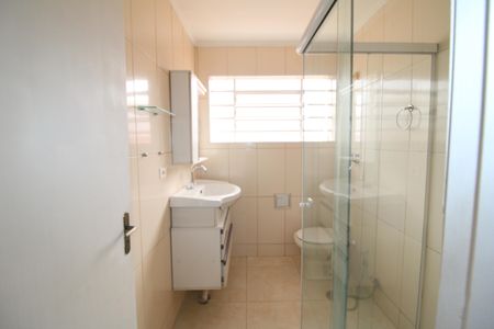 Casa à venda com 125m², 4 quartos e 2 vagasBanheiro