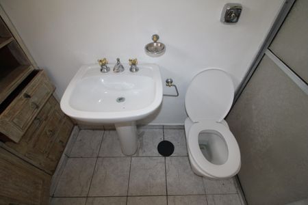 Casa à venda com 125m², 4 quartos e 2 vagas Banheiro/ Suíte