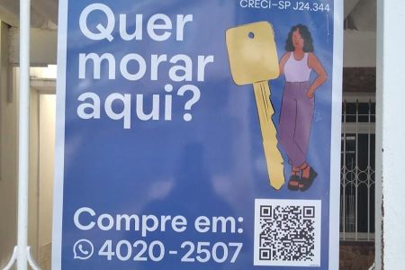 Casa à venda com 125m², 4 quartos e 2 vagas Casa à venda com 125m², 4 quartos e 2 vagasFachada