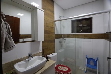 Casa à venda com 170m², 3 quartos e 3 vagasBanheiro Social