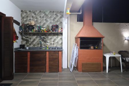 Casa à venda com 170m², 3 quartos e 3 vagasChurrasqueira