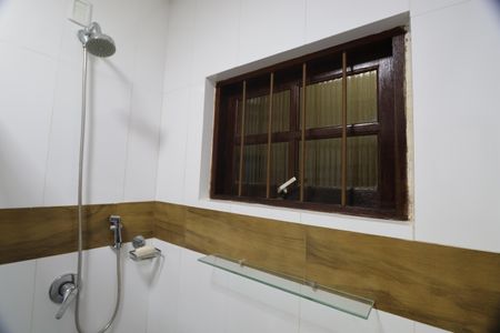 Casa à venda com 170m², 3 quartos e 3 vagasBanheiro Social