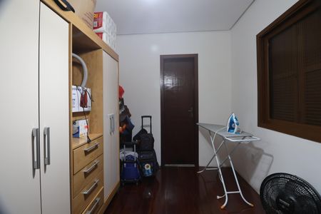 Casa à venda com 170m², 3 quartos e 3 vagasSuíte 2