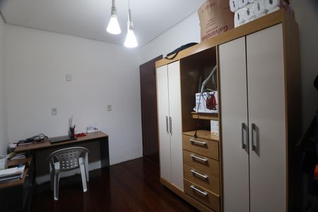 Casa à venda com 170m², 3 quartos e 3 vagasSuíte 2