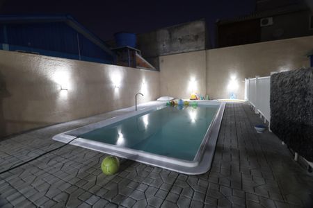 Casa à venda com 170m², 3 quartos e 3 vagasPiscina