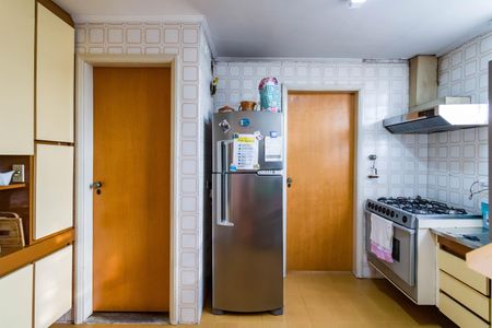 Apartamento à venda com 160m², 4 quartos e 3 vagas Apartamento à venda com 160m², 4 quartos e 3 vagasCozinha