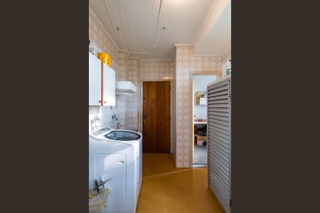 Apartamento à venda com 160m², 4 quartos e 3 vagas Apartamento à venda com 160m², 4 quartos e 3 vagasLavanderia