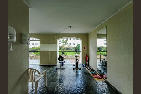 Apartamento à venda com 160m², 4 quartos e 3 vagas Apartamento à venda com 160m², 4 quartos e 3 vagasÁrea comum - Academia