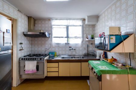 Apartamento à venda com 160m², 4 quartos e 3 vagas Apartamento à venda com 160m², 4 quartos e 3 vagasCozinha