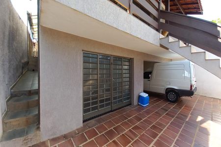 Casa à venda com 156m², 3 quartos e 4 vagasFachada do Prédio