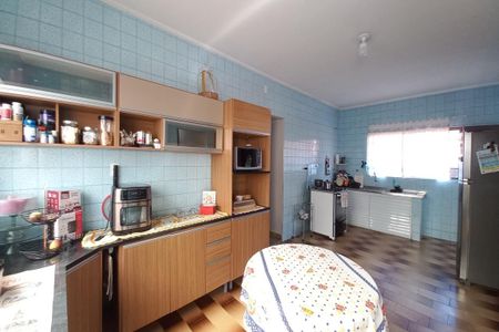 Casa à venda com 156m², 3 quartos e 4 vagasCopa