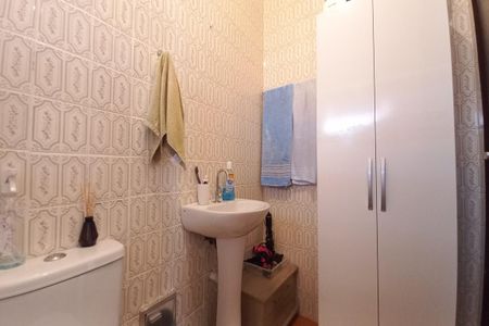 Casa à venda com 156m², 3 quartos e 4 vagasBanheiro da Suíte