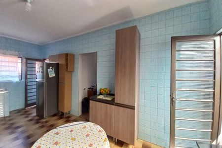 Casa à venda com 156m², 3 quartos e 4 vagasCopa