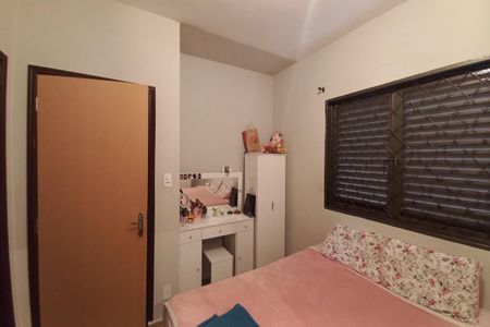 Casa à venda com 156m², 3 quartos e 4 vagasQuarto 3 - Suíte