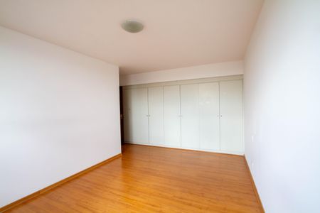 Apartamento para alugar com 388m², 5 quartos e 2 vagas Apartamento para alugar com 388m², 5 quartos e 2 vagasSuíte 1
