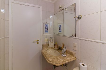 Apartamento à venda com 104m², 3 quartos e 2 vagas Apartamento à venda com 104m², 3 quartos e 2 vagasBanheiro Social