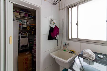 Apartamento à venda com 104m², 3 quartos e 2 vagas Apartamento à venda com 104m², 3 quartos e 2 vagasÁrea de Serviço