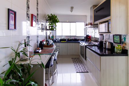 Apartamento à venda com 104m², 3 quartos e 2 vagas Apartamento à venda com 104m², 3 quartos e 2 vagasCozinha