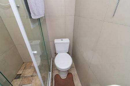 Casa à venda com 250m², 4 quartos e sem vaga Casa à venda com 250m², 4 quartos e sem vaga3º andar - Banheiro