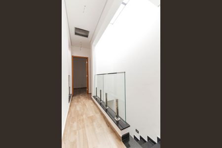 Casa à venda com 168m², 3 quartos e 1 vaga Casa à venda com 168m², 3 quartos e 1 vagaCorredor