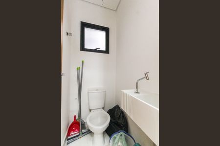 Casa à venda com 168m², 3 quartos e 1 vaga Casa à venda com 168m², 3 quartos e 1 vagaLavabo