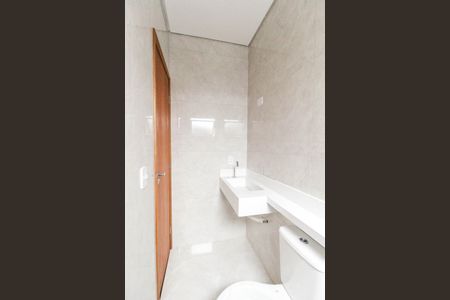 Casa à venda com 168m², 3 quartos e 1 vaga Casa à venda com 168m², 3 quartos e 1 vagaBanheiro Social