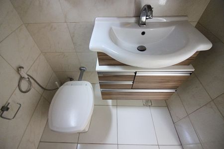 Apartamento à venda com 69m², 2 quartos e 1 vagaBanheiro Social