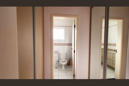 Casa de condomínio à venda com 184m², 4 quartos e 2 vagas Casa de condomínio à venda com 184m², 4 quartos e 2 vagasQuarto 2 - Suíte