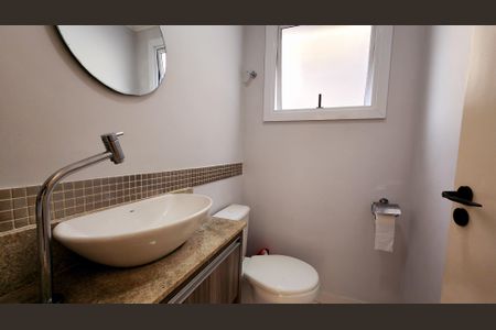 Casa de condomínio à venda com 184m², 4 quartos e 2 vagas Casa de condomínio à venda com 184m², 4 quartos e 2 vagasLavabo
