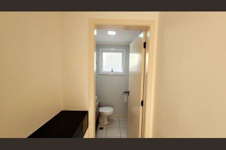 Casa de condomínio à venda com 184m², 4 quartos e 2 vagas Casa de condomínio à venda com 184m², 4 quartos e 2 vagasLavabo